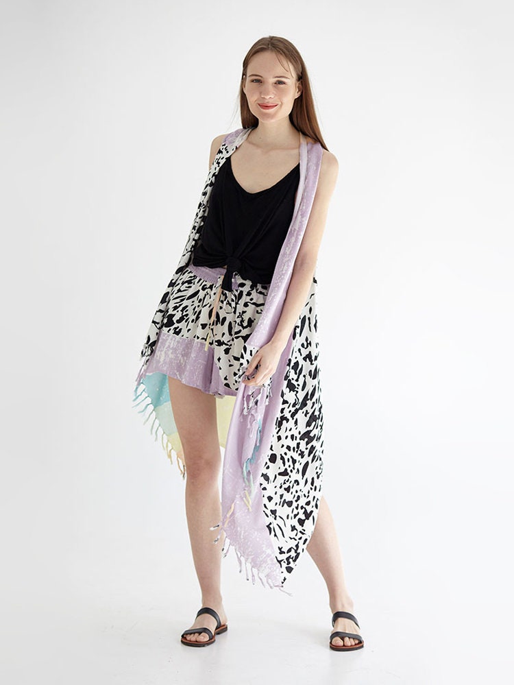 Women’s Abstract Animal Print Colorblock High Rise Vacation Shorts