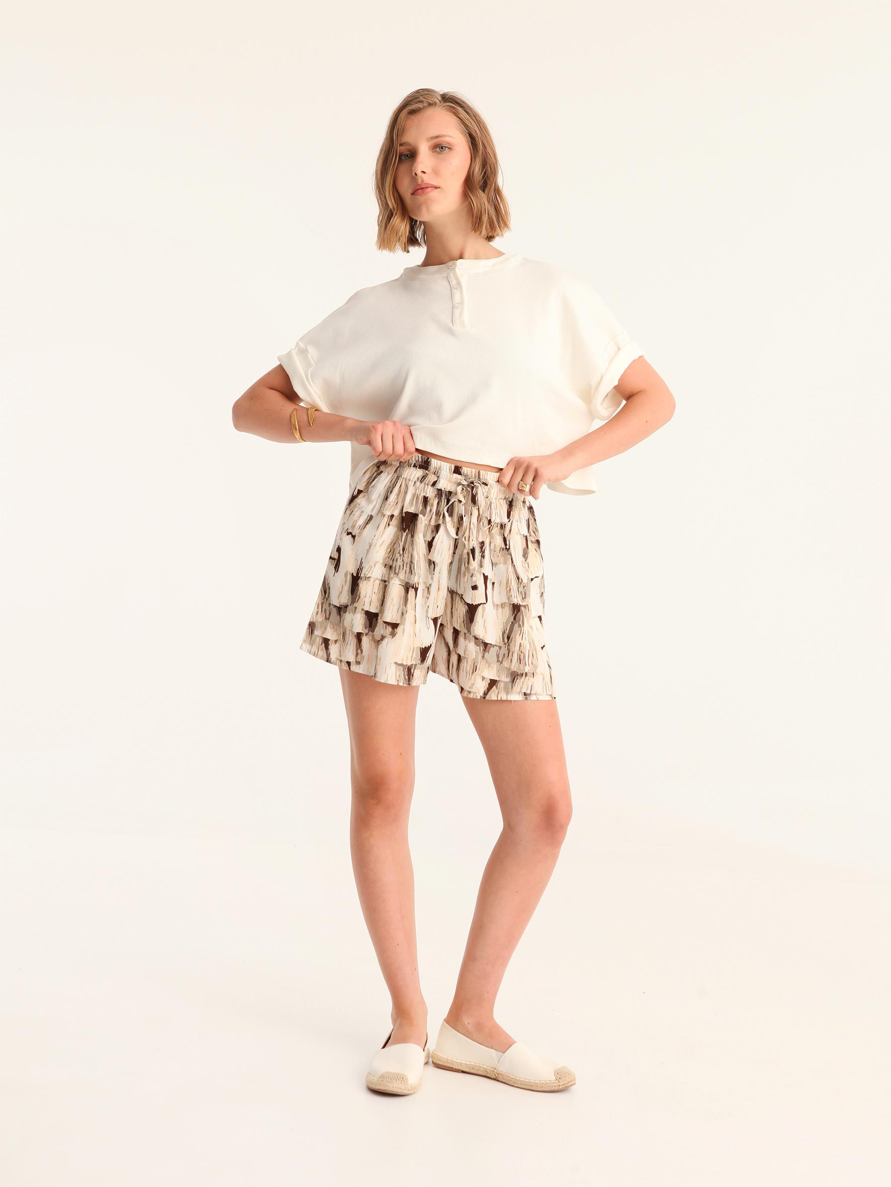 Women’s Neutral Textured Abstract High Rise Resort Shorts - view 3