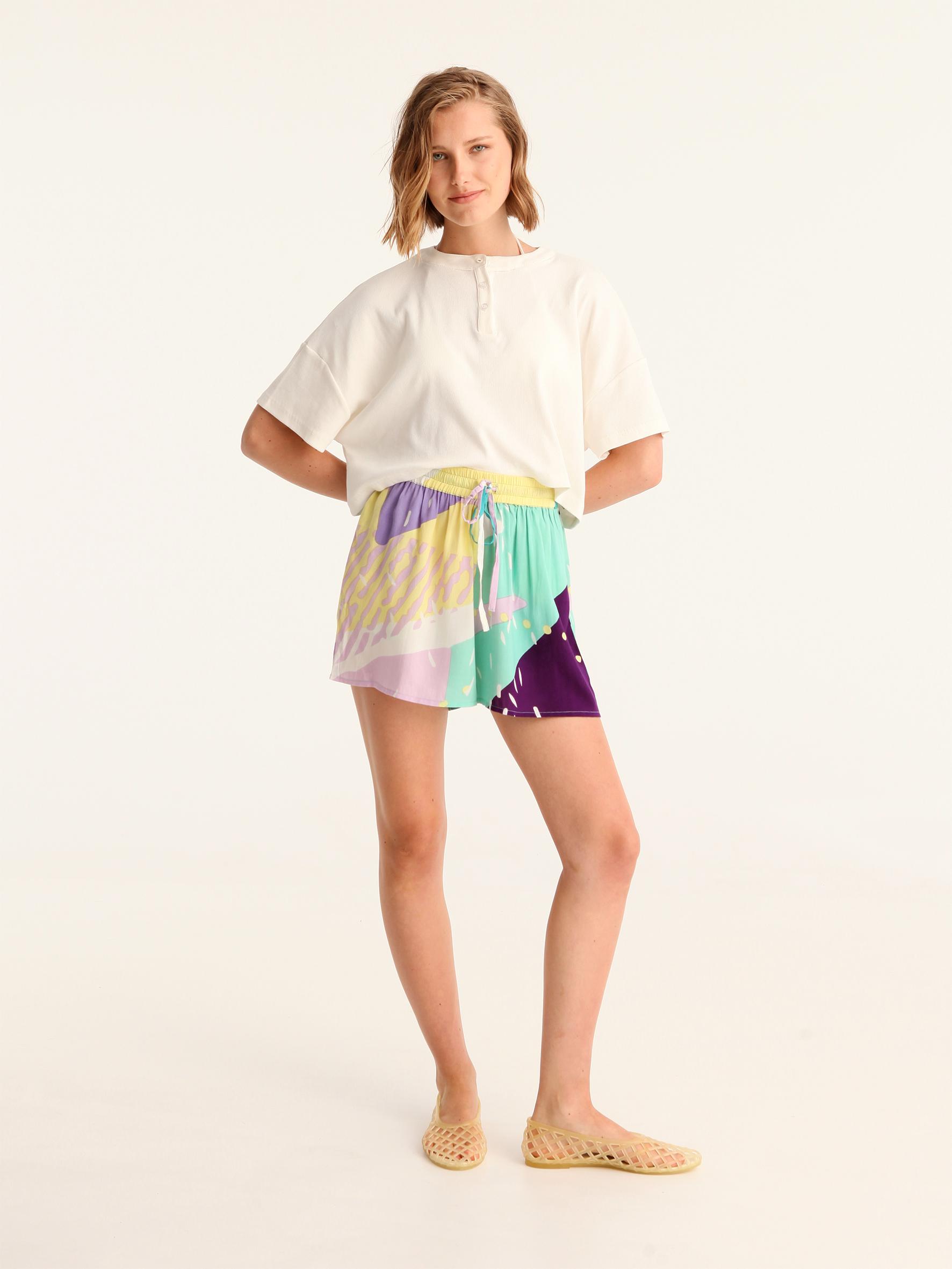 Women’s Pastel Abstract Colorblock Resort Shorts - alternate view