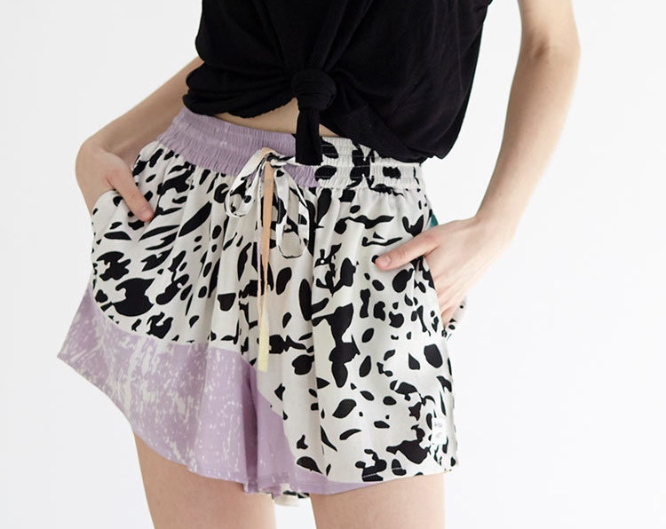 Women’s Abstract Animal Print Colorblock High Rise Vacation Shorts - view 3